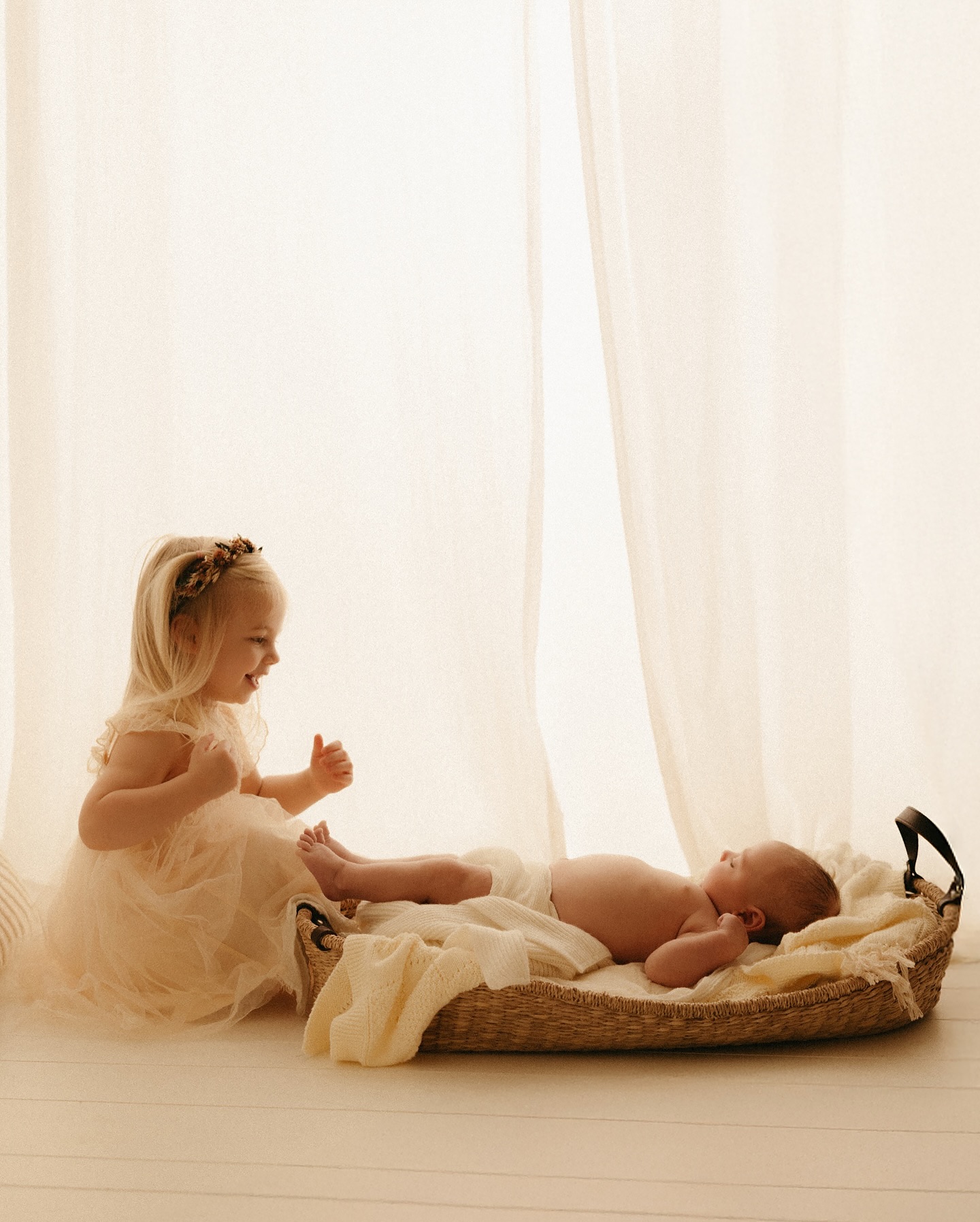 Okay so maybe you didn’t book newborn photos in those first two weeks…
Life was chaos, you were healing, time got away from you (been there). But hear me: it is not too late.

Your baby at 8 weeks? Still squishy. Still tiny. Still totally photo-worthy.

They’re never going to be this size again.
Don’t wait for the next milestone.
This is the milestone.

Nashville Newborn Photographer
Franklin Newborn Photographer 
Murfreesboro Newborn Photographer