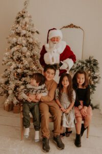 nashville santa photographer in studio